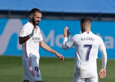 اشک هازارد در رختکن