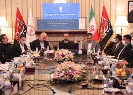 کاهش 60 درصدی زیان بانک ملی در سال 1400