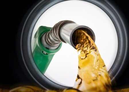 وعده رئیسی درباره قیمت بنزین