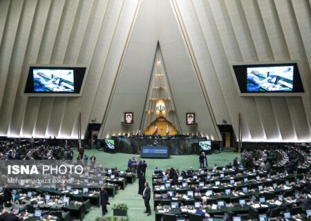 توصیه یک نماینده به دایی، افزایش حقوق‌ها، تایید و استضیاح