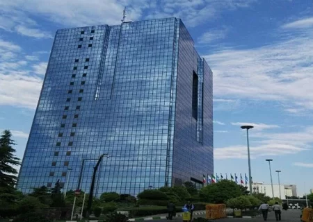 نرخ بهره بین بانکی کاهشی شد / رشد سود بازار شبانه چگونه سرکوب شد؟