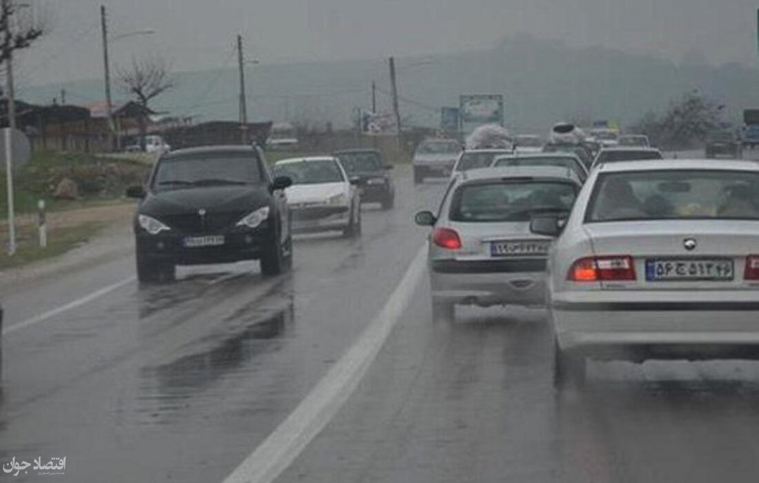 ترافیک سنگین در آزادراه تهران- پردیس/بارش برف و باران در محورهای شمالی