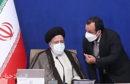 وزیر اقتصاد در آستانه خروج از دولت
