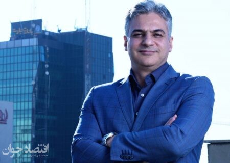 نقش سیمرغ تجارت در بانک تجارت پس از تولد دوباره