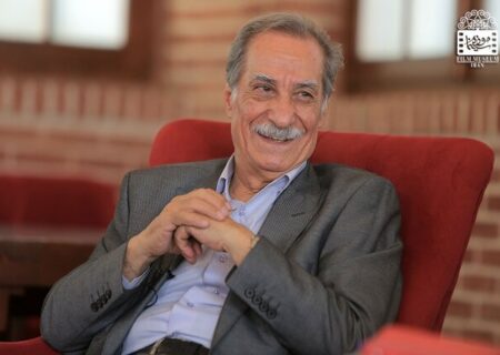 معرکه‌گیری سیاوش طهمورث در آغاز سال