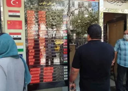 قیمت دلار ۳ خرداد ۱۴۰۲ / یخ دلار مرکز مبادله آب شد