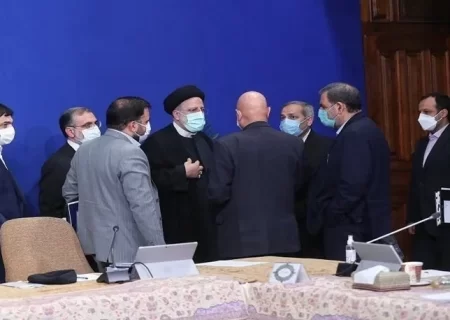 ساختار یا فرد؛ مقصر وضعیت اقتصادی کشور کدام است؟