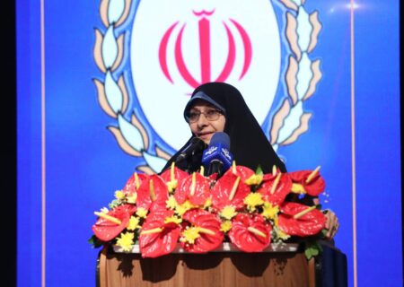برگزاری نشست تخصصی بانوان فعال در فضای مجازی و پیامرسان بله در بانک ملی ایران