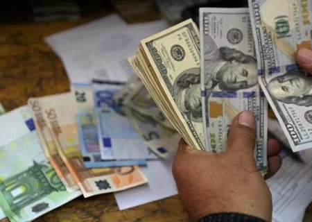 سفر فرزین به واشنگتن، بازار ارز را تکان می‌دهد؟/ نگاهی به عملکرد بانک مرکزی در حوزه ارزی