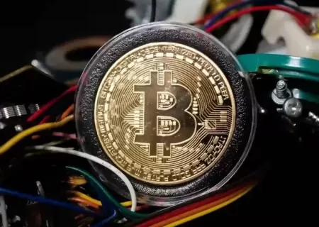 افزایش فعالیت استخراج بیت کوین در امارات/ موقعیت این کشور چگونه است؟