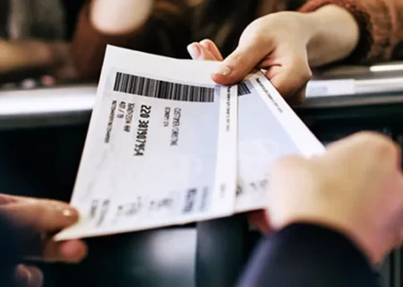 بلیت پرواز اربعین را در ایران تهیه کنید/ بلیت در عراق به‌ دلار فروخته می‌شود