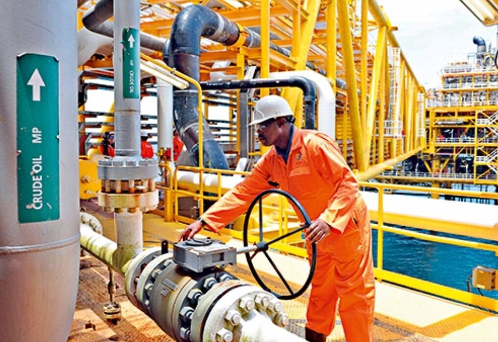 مصاحبه با محمود حقانی ، وکیل پایه یک دادگستری و عضو کانون وکلای مرکز