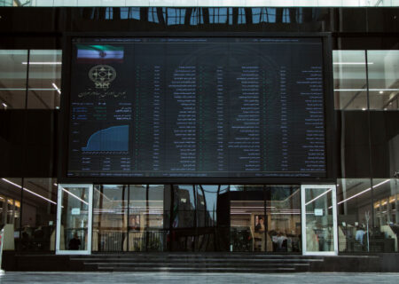 مصاحبه‌هایی که بورس را نجات دادند / روند نزولی خاتمه یافت؟