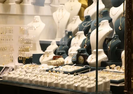 قیمت طلا و سکه 28 مرداد 1402 / روند نزولی قیمت‌ها تشدید می‌شود؟