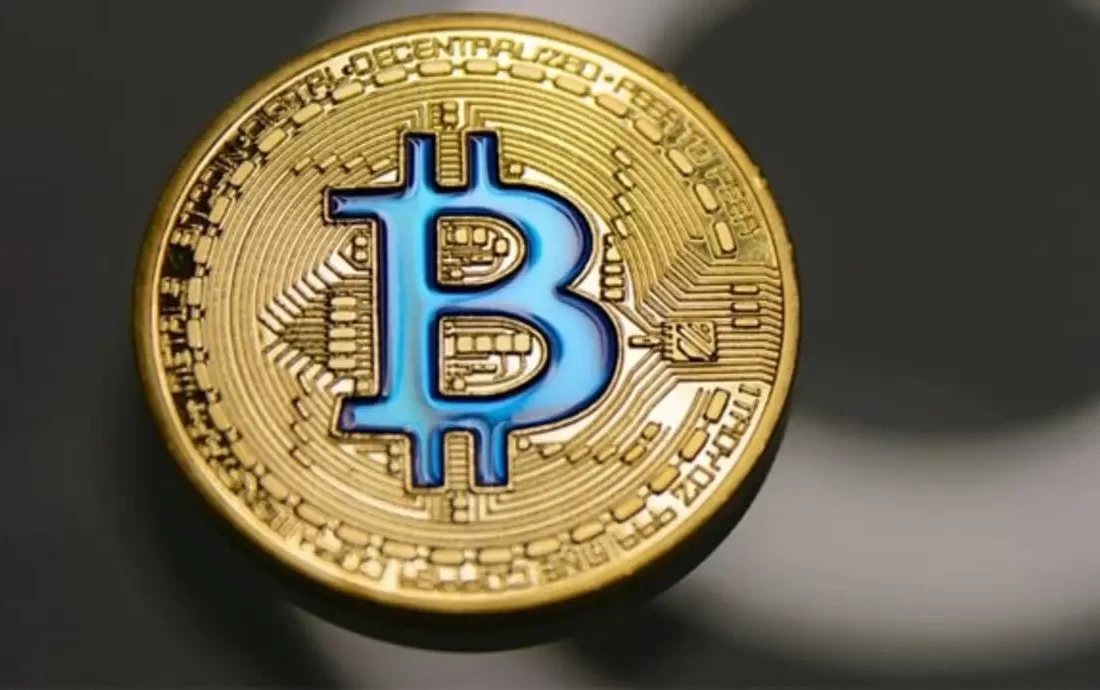 روند قیمت بیت کوین در شش ماه ابتدایی سال / مقایسه قیمت سال 1401 و 1402