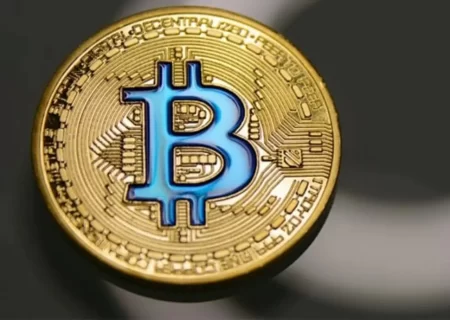 روند قیمت بیت کوین در شش ماه ابتدایی سال / مقایسه قیمت سال 1401 و 1402