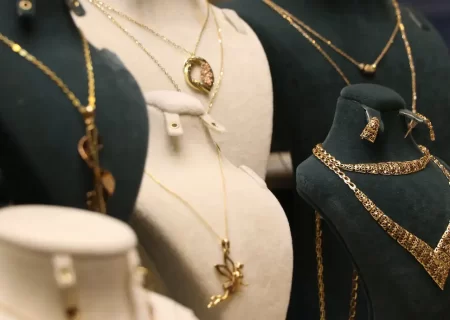 4 پیش بینی از قیمت طلا و سکه / طلا بخریم؟