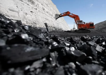 اختلاف 4 برای قیمت زغال سنگ وارداتی و تولیدی/ چه کسانی از واردات سود می‌برند؟
