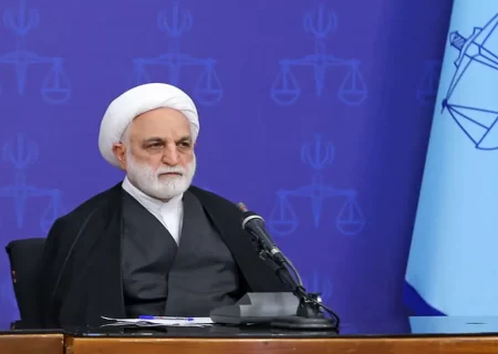 انتقاد رئیس قوه قضائیه از روند طولانی ارائه مجوز استاندارد