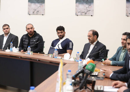 انعقاد تفاهمنامه توسعه ورزش پایه میان بانک ملی ایران و فدراسیون کشتی کشور