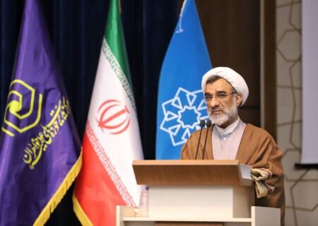 خسروپناه: بعضی دانش‌آموزان احساس افسردگی می‌کنند؛ بی‌تفاوت نباشیم