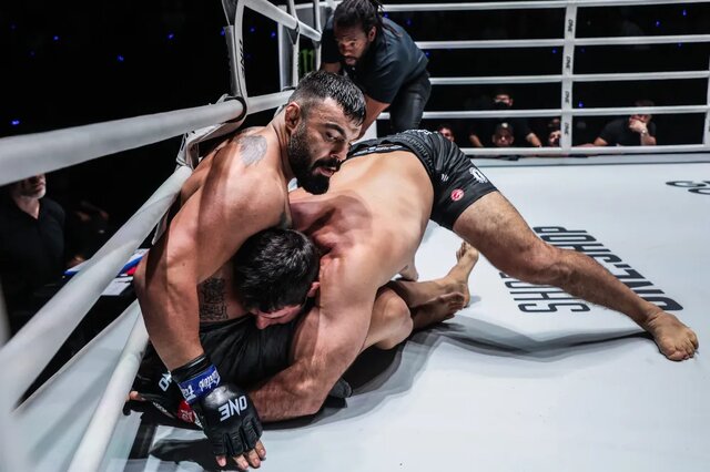 واکنش آلمیدا به شکست امیر علی‌اکبری در تایلند+ مبارزه کامل