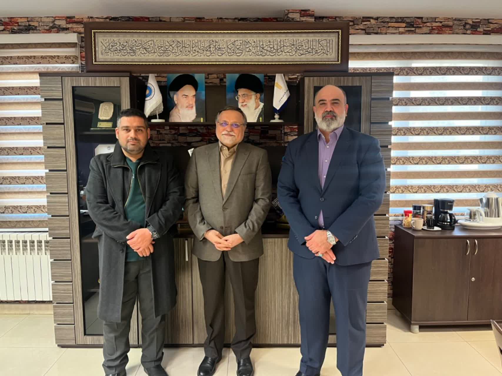 بازدید عضو شورای راهبردی وزارت امور خارجه از دانشگاه بیمه ایران