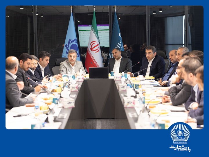 تأمین مالی ۹۵۰ میلیون یورویی ۶ طرح بزرگ پتروشیمی با مشارکت مرکز مبادله، بانک تجارت و هلدینگ خلیج فارس