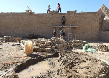 نیکرو: قلعه تاریخی گلاشگرد شهرستان فاریاب مرمت می شود