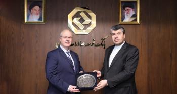 تحرک جدید در روابط بانکی ایران و بلاروس؛دیدار مدیرعامل بانک توسعه صادرات با سفیر بلاروس
