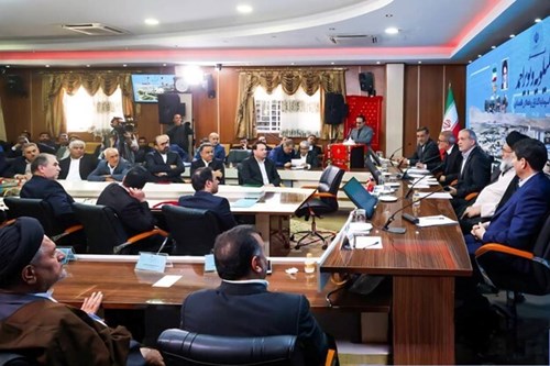 تفاهم‌نامه تأمین مالی بزرگ‌ترین مجتمع تولید شیشه کشور با حضور رئیس‌جمهور در گچساران امضا شد