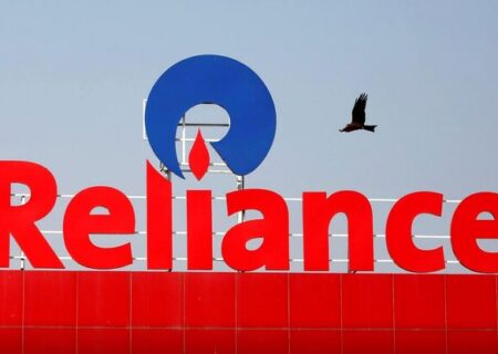 بزرگ‌ترین پالایشگر هند واردات نفت روسیه را دوباره آغاز کرد