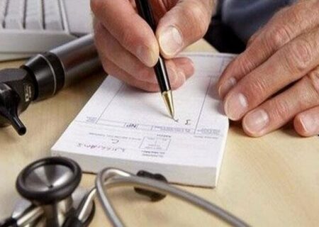 انتقاد از عملکرد بیمه‌ها در پوشش تعرفه‌های پزشکی؛ لزوم لحاظ قیمت واقعی خدمات درمانی