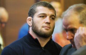 شوک کشتی اروپا؛ فاتح حسن یزدانی، مرد سال کشتی بلغارستان شد