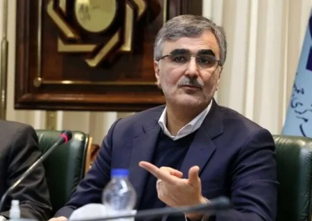 ابقای فرزین به عنوان رییس بانک مرکزی تکذیب شد
