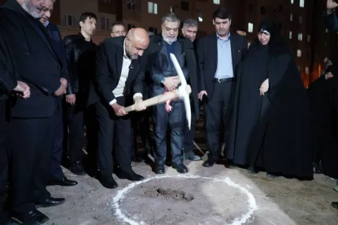 باحضور وزیرکار ؛ عملیات اجرایی ساخت ۳۳۶ واحد مسکن کارگری در شهرک مهرگان آغاز شد