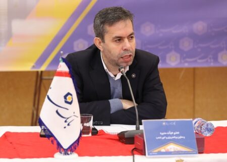 معاون بازاریابی بانک سینا تأکید کرد: بازنگری طراحی شعب با محوریت رفاه مشتریان و صیانت از حقوق آنان