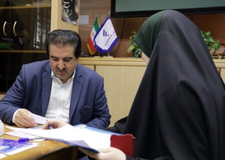 حضور مدیرعامل بانک رفاه کارگران در میز ارتباطات مردمی وزارت تعاون، کار و رفاه اجتماعی