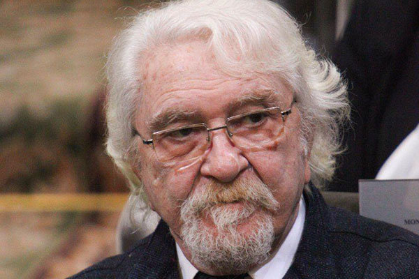 مردی که «وارثِ جامِ جم» بود