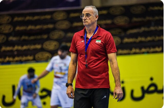 رافائل میماند یا از تیم ملی ایران میرود؟