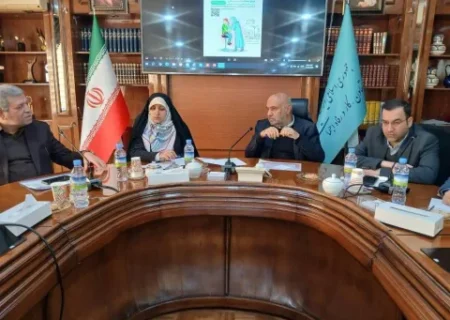 در نشست محله‌محوری با حضور معاونت زنان و امور خانواده ریاست جمهوری مطرح شد: میدری: محله‌محوری پایه و اساس حکمرانی مردمی است/ بهروز آذر: اجرای درست طرح محله محوری می‌تواند بخش زیادی از مشکلات مردم را حل کند