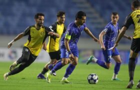 تساوی استقلال و الحسین در نیمه نخست/ آبی‌ها قدر ندانستند