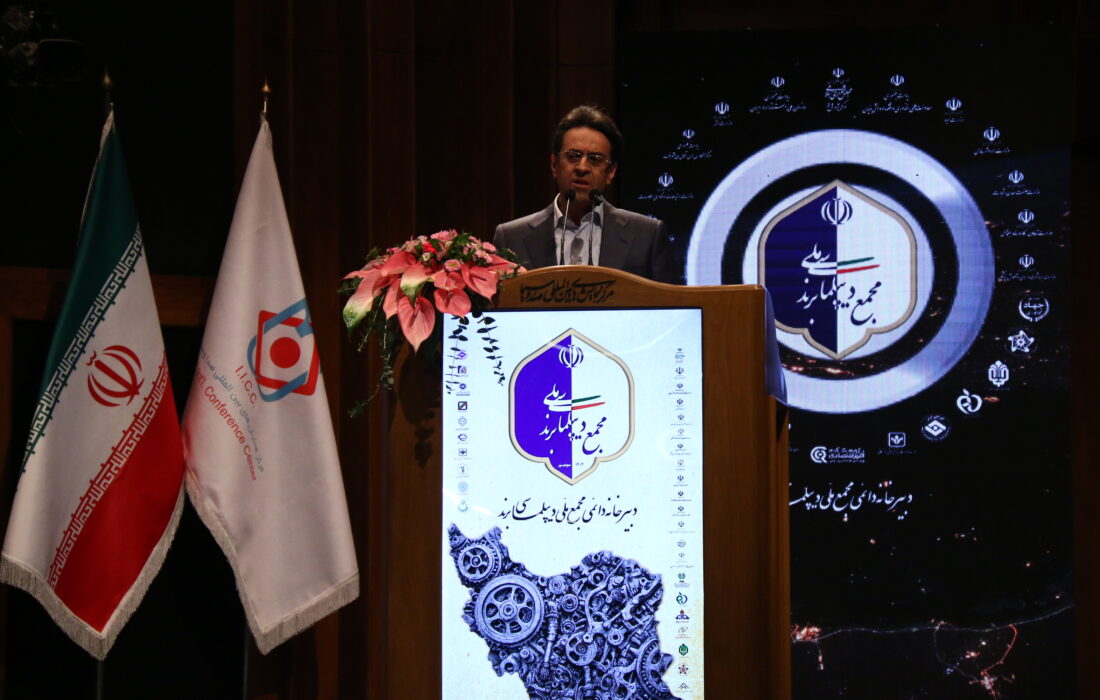 دکتر مظهری: هر کالای صادراتی ایران یک «سفیر اقتصادی» است