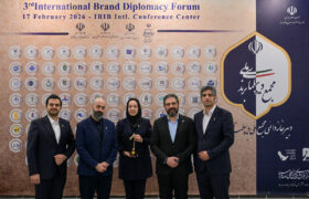 تداوم افتخارآفرینی بانک پاسارگاد؛ دریافت تندیس «سفیر اقتصاد» در مجمع ملی دیپلماسی برند