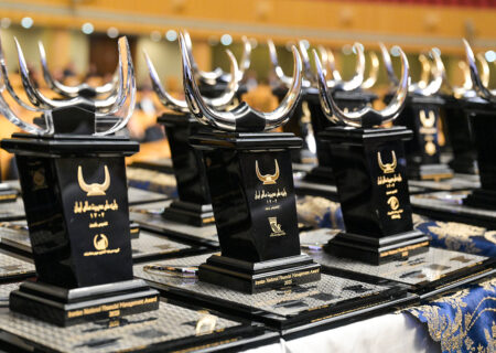 تندیس زرین شانزدهمین دوره «جایزه ملی مدیریت مالی ایران» به بانک پاسارگاد اهدا شد